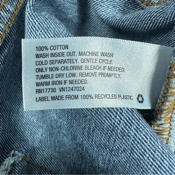 Wild Fable Highest Rise button fly distressed denim shorts Size 12 NWT - Picture 11 of 12